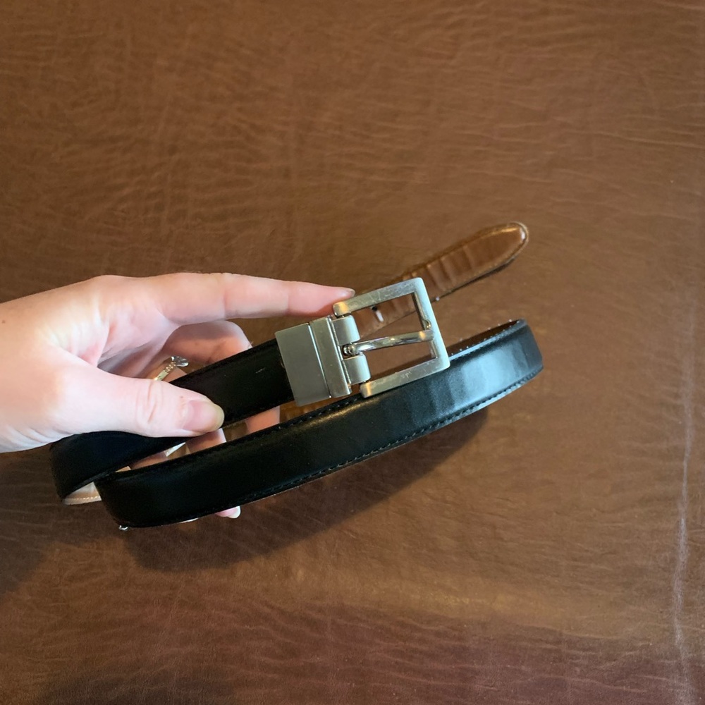 Women’s reversible black/brown belt